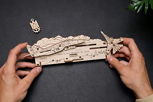 UGEARS Szellem Kijev Támadások 3D-s Fa Puzzle - Fa Mechanikai Modell Kit Építeni - DIY Konstruktor Sebességváltó Mechanizmus