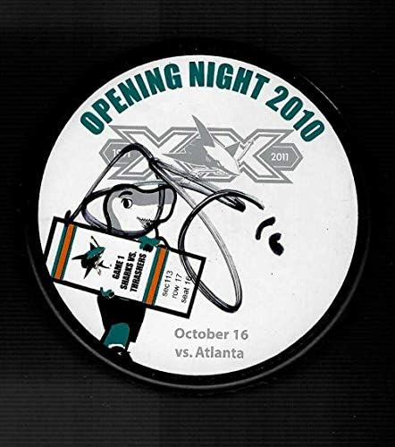 Devin Setoguchi Aláírt San Jose Sharks 2010 Megnyitó Puck - Dedikált NHL Korong